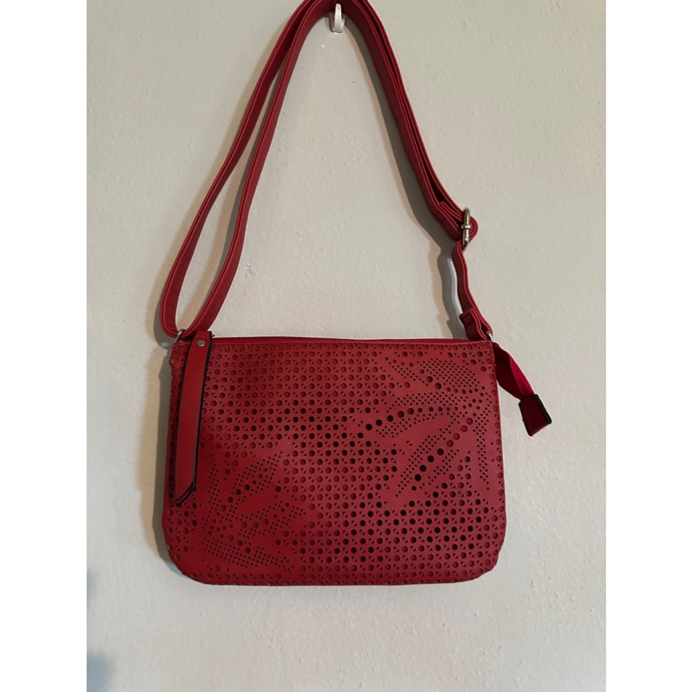 Kate and Alex cuffaro beautiful red bag